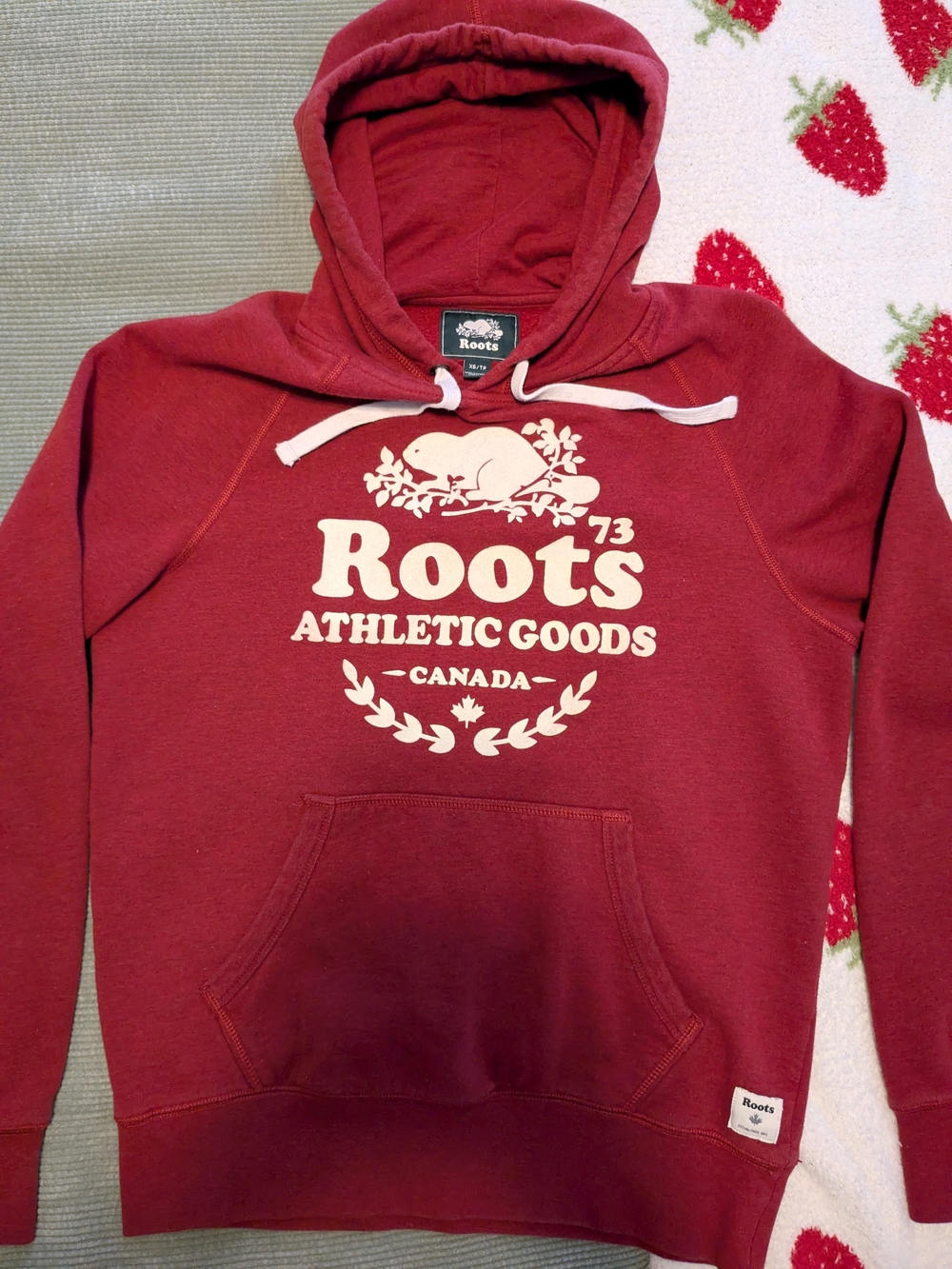 Roots Athletic Goods Pullover Kanga Hoodie in maroon/burgundy SIZE XS